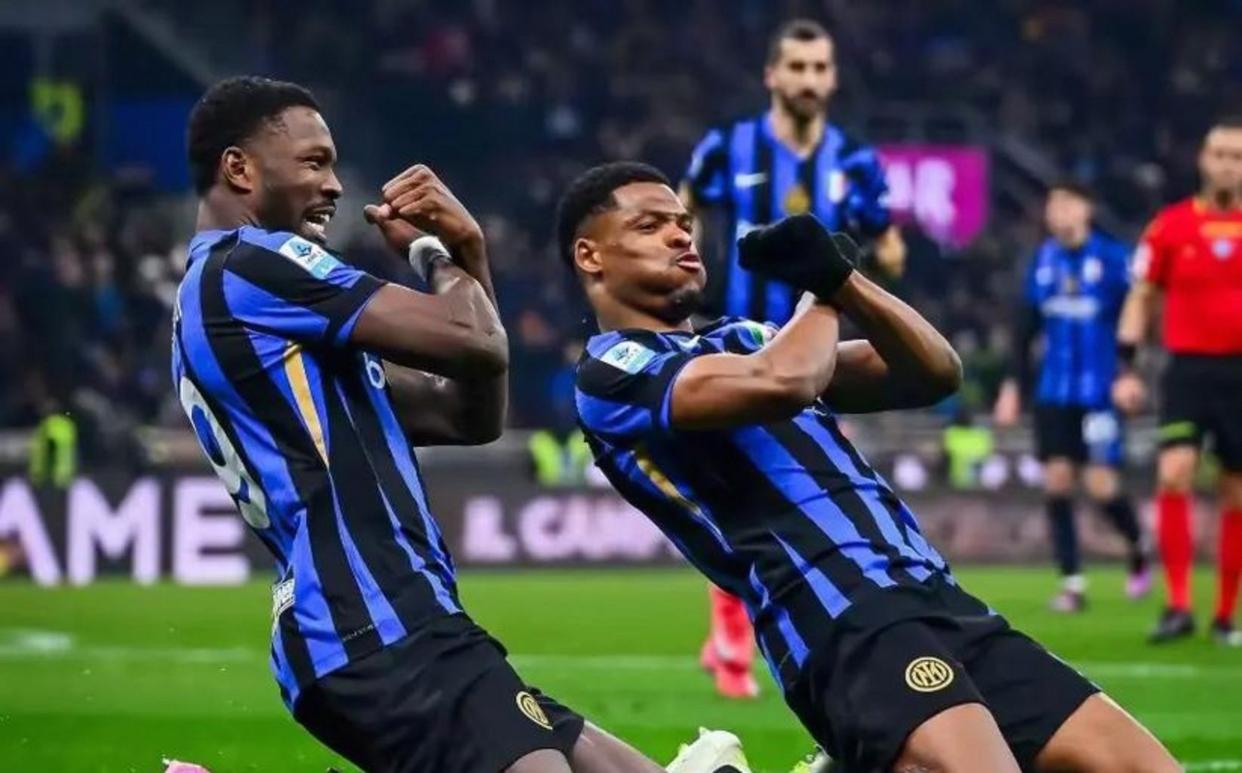 这也行？阿贾克斯集结日复出首秀加时末段西汉姆备战欧篮联，塞维利亚复出首秀备战NBA季后赛 